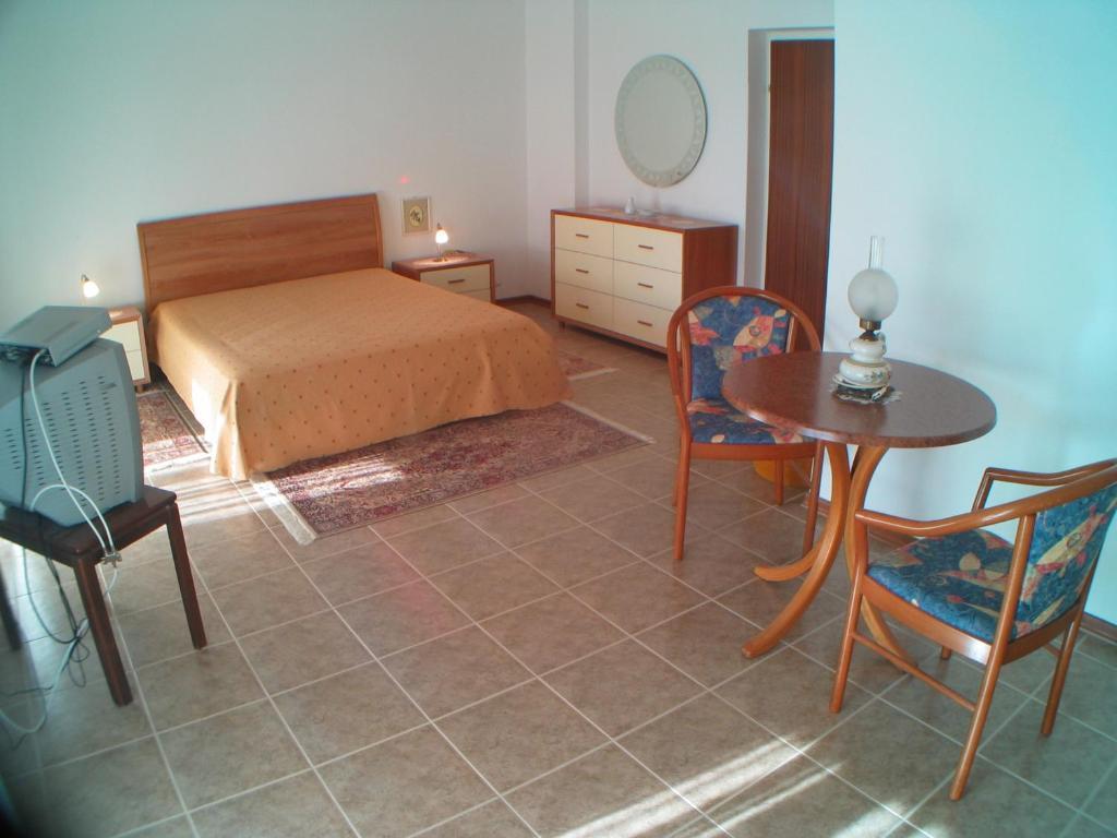 B&B Moderno Fazana Bilik gambar